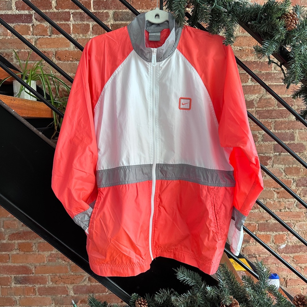 Retro Nike Windbreaker Jacket